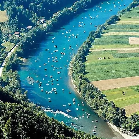 Campsite Kamp Prikolica Cetvorokrevetna *